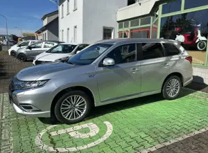 Mitsubishi Outlander Bild 2