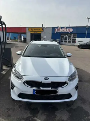 Kia Ceed SW / cee'd SW Vision