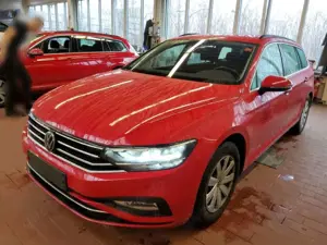 Volkswagen Passat Variant Business 2.0TDI DSG Navi ACC LED