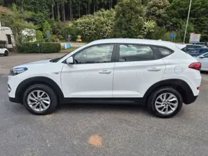 Hyundai TUCSON blue Classic