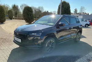 Skoda Karoq Sportline1.5 TSI DSG Sportline 360Gra AHK schwenkb
