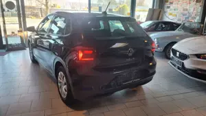 Volkswagen Polo 1.0 80PS Comfortline Klima LED PDC Bild 3