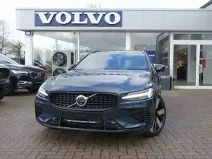 Volvo V60 Ultra Dark T8 AWD/Pano/BW/Massage/AHK/360°