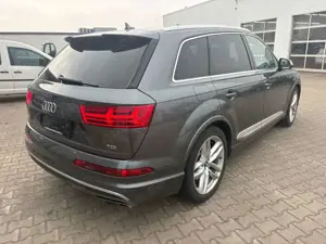 Audi SQ7 4.0 TDI quattro S - LIne Bild 2