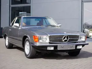 Mercedes-Benz 380 SL W 107