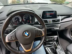 BMW 220 Bild 5