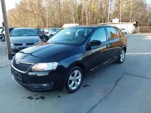Skoda Rapid/Spaceback TÜV 5/27, Panoramadach, Sitzh. PDC...