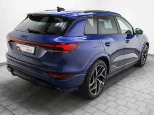 Audi Q6 e-tron performance edition one blue BO HUD AHK Matrix Bild 5