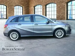 Mercedes-Benz B 180 AUT Kam. KeyLess KlimaA LED LM Navi PDC Bild 4