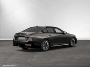 BMW 520 d xDrive M Sport|AHK|20"LMR|Standhzg. Bild 2