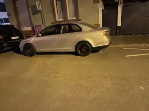 Volkswagen Jetta Bild 1