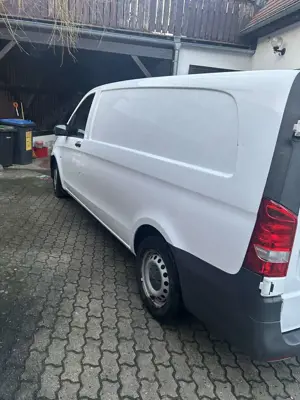 Mercedes-Benz Vito 114 CDI (BlueTEC) 4MATIC Extralang Aut. Bild 3