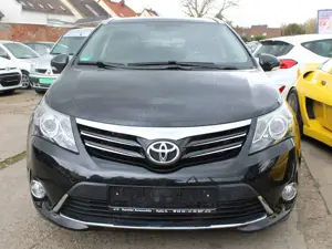Toyota Avensis Bild 2
