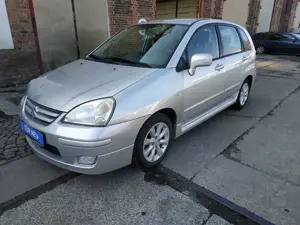 Suzuki Liana