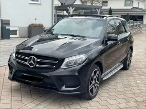 Mercedes-Benz GLE 500 4Matic AMG Line Vollausstattung Exklusiv Einmalig