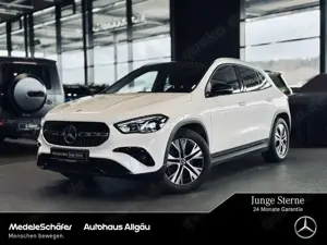 Mercedes-Benz GLA 220 GLA 220 d 4M Night Pano Dist MLED 360 Standheiz