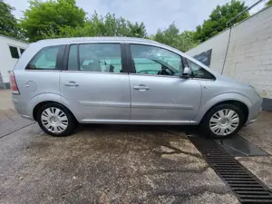 Opel Zafira 1.8 Edition 7 Sitzer Bild 5