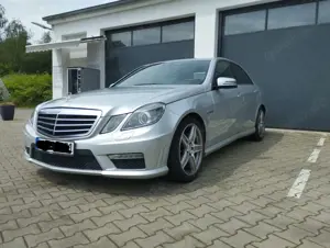 Mercedes-Benz E 63 AMG Speedshift 7G-MCT