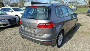 Volkswagen Golf VII Sportsvan 2.0 TDI CL Climatr SHZ GRA LM Bild 4