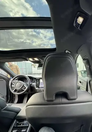 Volvo S60 B5 AWD Mild-Hybrid Ultimate Dark Bild 5