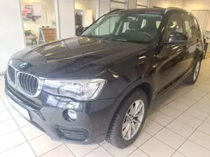 BMW X3 xDrive 20 d Advantage / 1. Hand / PANO /