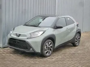 Toyota Aygo 1.5 Teamplayer ACC+LED+Navi+SHZ+Kam.+PDC