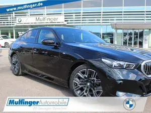 BMW 520 d xDr.M Sport Standh.AHK SuView.KomfS+Bel.20"