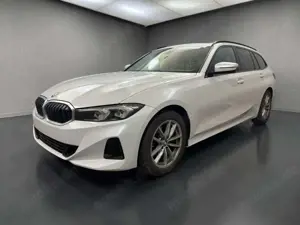 BMW 318 d T SHADOW-LINE WIDE*HARMANKARDON*LED*PANO