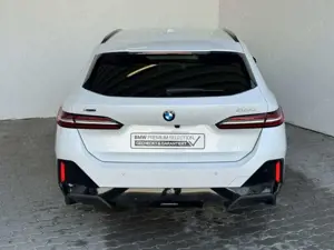 BMW 520 d xDrive Tour. M Sport Navi.LED.AHK.ACC.STHZ Bild 4