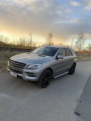 Mercedes-Benz ML 350 BlueTEC 4MATIC 7G-TRONIC