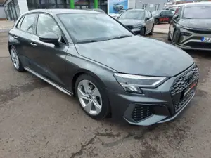 Audi A3 35 TFSI Sportback S tronic S line Bild 2