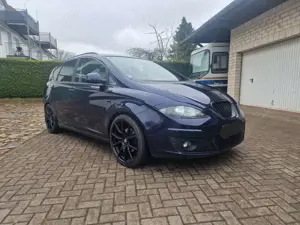 SEAT Altea XL Altea XL 1.4 TSI Sport "Motorüberholung+Getriebe Neu" 17 Zoll Tiefer Tüv 04.28