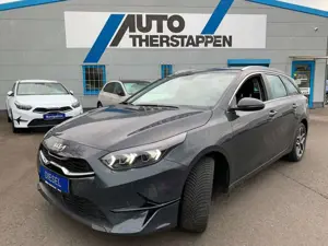 Kia Ceed SW / cee'd SW cee'd 1.6CRDI SW LED/Navi/Kamera/17°Allwetter