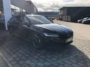 Skoda Superb Combi Sportline TSI 4x4 Nav AHK Canton Bild 4