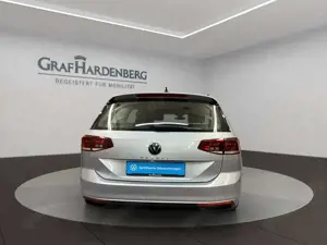 Volkswagen Passat Variant 2.0 TDI DSG Business AHK Navi ACC Bild 4