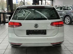 Volkswagen Passat Variant 2.0 TSI Comfortline, DSG, Leder Bild 3
