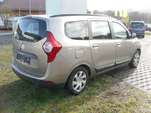 Dacia Lodgy Lodgy Diesel dCi 90 Laureate Sparsam TÜV neu vor Übergabe viele Neuteile Bild 3