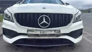 Mercedes-Benz CLA 180 AMG, 18 Zoll, LED, Leder braun, Panorama-Dach