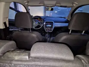 Fiat Grande Punto Bild 2