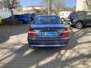 BMW 318 Bild 3