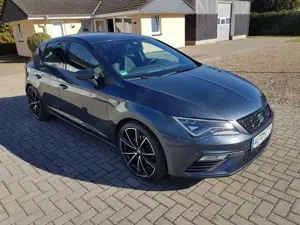 SEAT Leon FR  LED  Apple CarPlay  Alu 19"  RF-Kamera