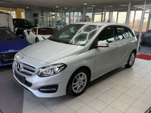 Mercedes-Benz B 200 d Urban Style Edition Automatik Navi KeyGo