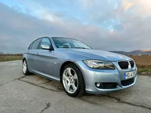 BMW 318 318i,E90,PF51,TÜV,Navi,XEN,2Hd,17“,STZHZG,PDC