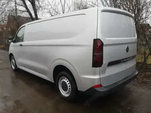Volkswagen T7 Transporter e-Transporter Kasten BEV 100 kW RWD LR Bild 2
