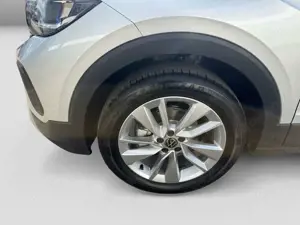 Volkswagen T-Cross 1.0TSI DSG Life ACC App-C. Cam LED SHZ Bild 5