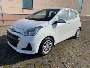 Hyundai i10 Navi, 1. Hand, Scheckheft