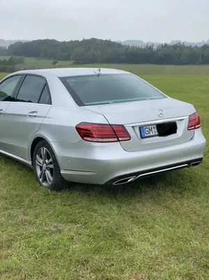 Mercedes-Benz E 400 7G-TRONIC Avantgarde Bild 3