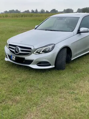 Mercedes-Benz E 400 7G-TRONIC Avantgarde Bild 2