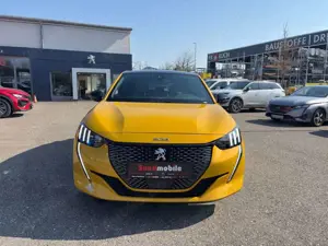 Peugeot 208 PureTech 130 EAT8 GT Pack Bild 2