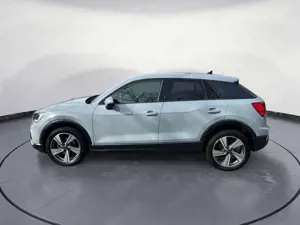 Audi Q2 35 TFSI advanced LED/AHK/MMI/Sonos/Kamera/Ass Bild 3